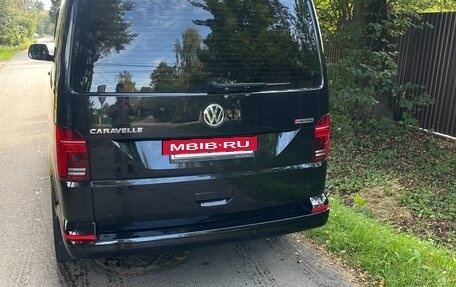 Volkswagen Caravelle T6 рестайлинг, 2021 год, 4 900 000 рублей, 5 фотография