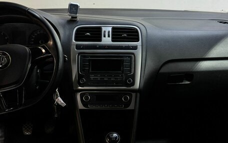 Volkswagen Polo VI (EU Market), 2015 год, 730 000 рублей, 10 фотография