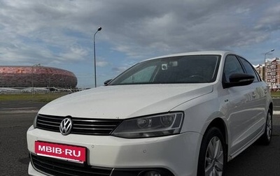 Volkswagen Jetta VI, 2013 год, 900 000 рублей, 1 фотография