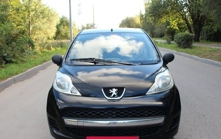 Peugeot 107 I рестайлинг, 2010 год, 399 000 рублей, 2 фотография