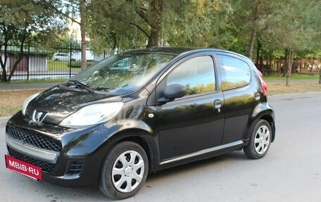 Peugeot 107 I рестайлинг, 2010 год, 399 000 рублей, 3 фотография