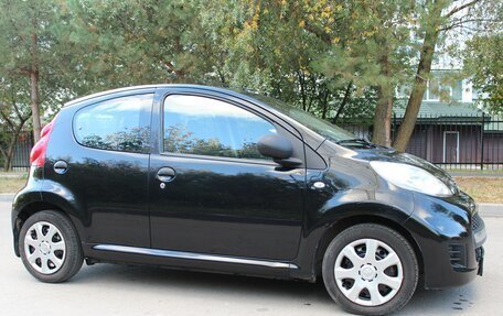 Peugeot 107 I рестайлинг, 2010 год, 399 000 рублей, 10 фотография
