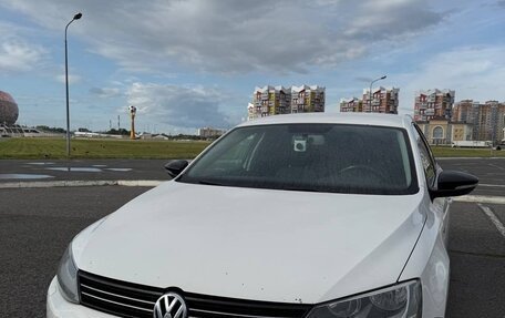 Volkswagen Jetta VI, 2013 год, 900 000 рублей, 15 фотография