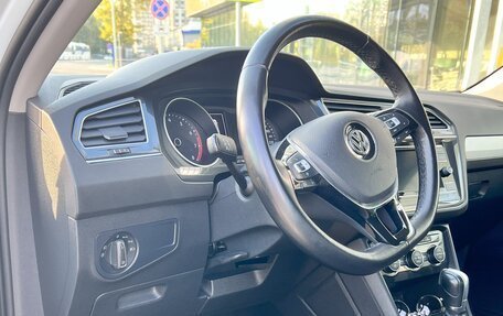 Volkswagen Tiguan II, 2018 год, 1 990 000 рублей, 9 фотография