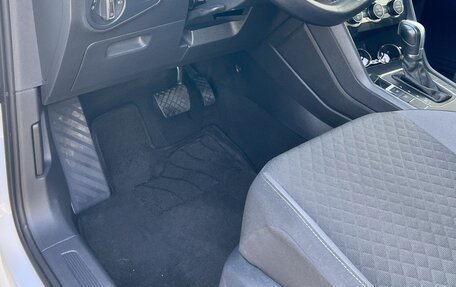 Volkswagen Tiguan II, 2018 год, 1 990 000 рублей, 5 фотография