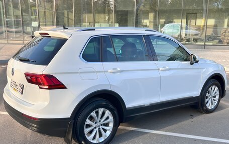 Volkswagen Tiguan II, 2018 год, 1 990 000 рублей, 18 фотография