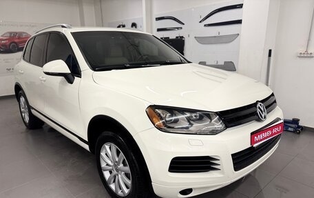 Volkswagen Touareg III, 2011 год, 1 800 000 рублей, 1 фотография