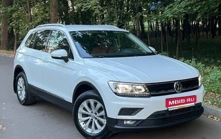 Volkswagen Tiguan II, 2018 год, 1 990 000 рублей, 29 фотография