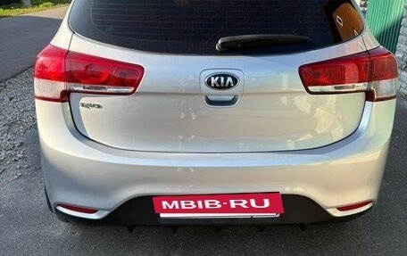 KIA Rio III рестайлинг, 2016 год, 950 000 рублей, 2 фотография