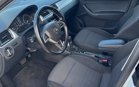Skoda Rapid I, 2015 год, 950 000 рублей, 13 фотография