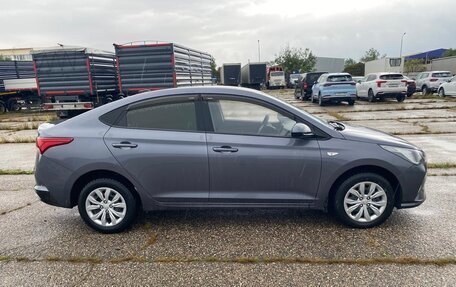 Hyundai Solaris II рестайлинг, 2022 год, 1 817 000 рублей, 6 фотография