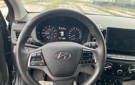 Hyundai Solaris II рестайлинг, 2022 год, 1 817 000 рублей, 13 фотография