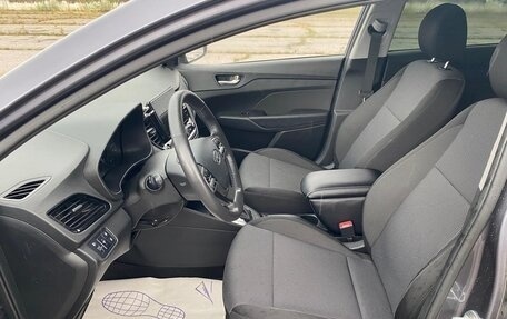 Hyundai Solaris II рестайлинг, 2022 год, 1 817 000 рублей, 11 фотография