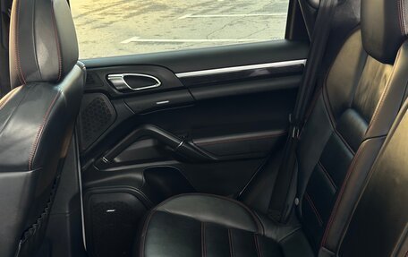Porsche Cayenne III, 2012 год, 3 300 000 рублей, 16 фотография