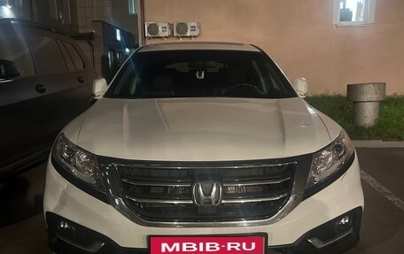 Honda Crosstour I рестайлинг, 2013 год, 1 990 000 рублей, 5 фотография