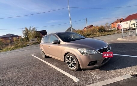 KIA cee'd I рестайлинг, 2011 год, 815 000 рублей, 2 фотография
