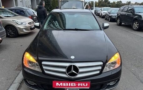 Mercedes-Benz C-Класс, 2008 год, 1 050 000 рублей, 2 фотография