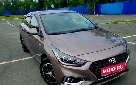 Hyundai Solaris II рестайлинг, 2018 год, 1 350 000 рублей, 1 фотография