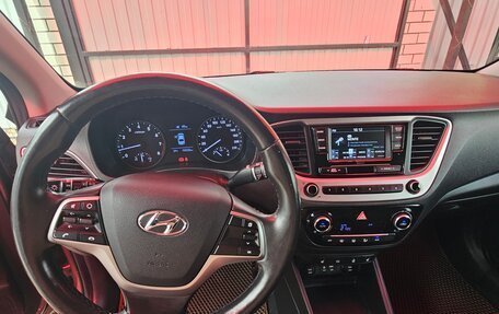 Hyundai Solaris II рестайлинг, 2018 год, 1 350 000 рублей, 11 фотография