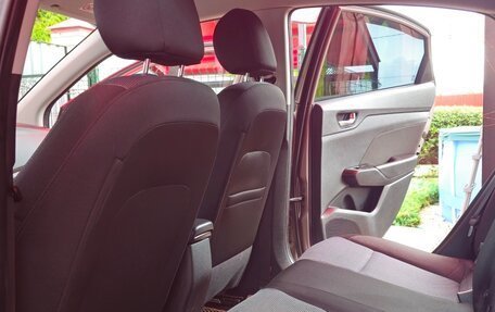 Hyundai Solaris II рестайлинг, 2018 год, 1 350 000 рублей, 25 фотография