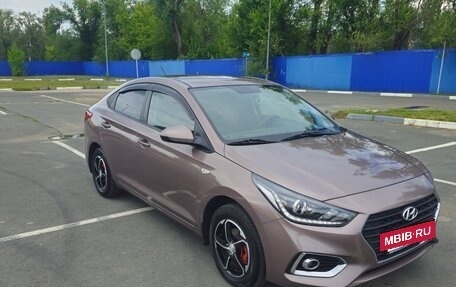 Hyundai Solaris II рестайлинг, 2018 год, 1 350 000 рублей, 31 фотография