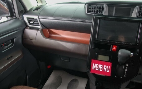 Toyota Roomy I, 2017 год, 1 049 000 рублей, 23 фотография