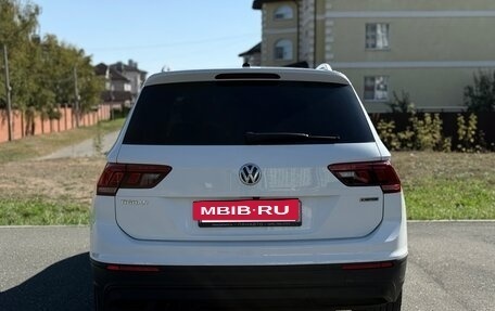 Volkswagen Tiguan II, 2018 год, 2 295 000 рублей, 5 фотография