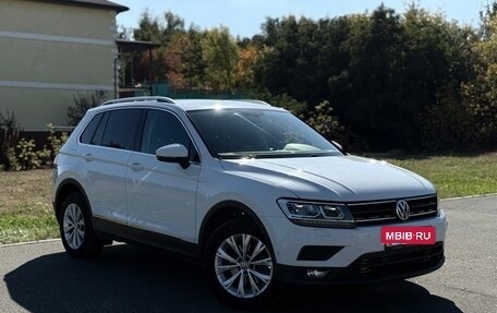 Volkswagen Tiguan II, 2018 год, 2 295 000 рублей, 3 фотография