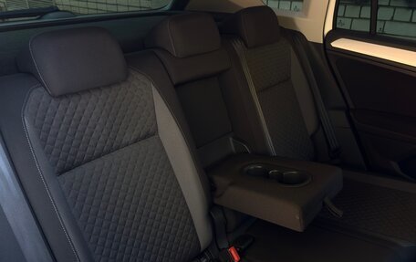 Volkswagen Tiguan II, 2018 год, 2 295 000 рублей, 21 фотография