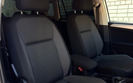 Volkswagen Tiguan II, 2018 год, 2 295 000 рублей, 20 фотография