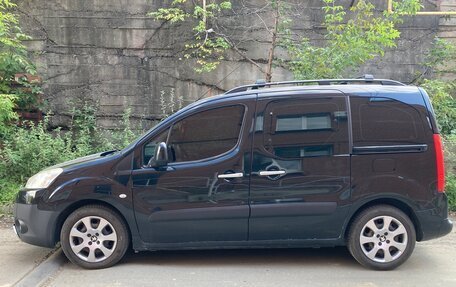 Peugeot Partner II рестайлинг 2, 2010 год, 580 000 рублей, 1 фотография