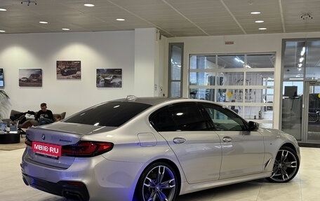 BMW 5 серия, 2018 год, 3 998 000 рублей, 2 фотография