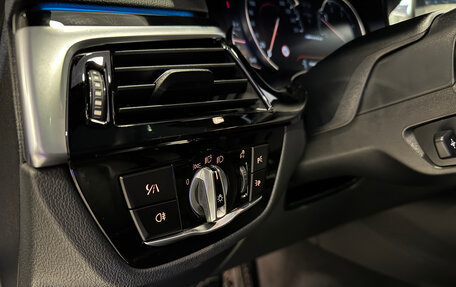 BMW 5 серия, 2018 год, 3 998 000 рублей, 21 фотография