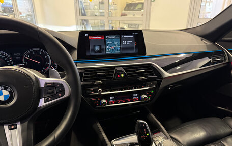 BMW 5 серия, 2018 год, 3 998 000 рублей, 19 фотография