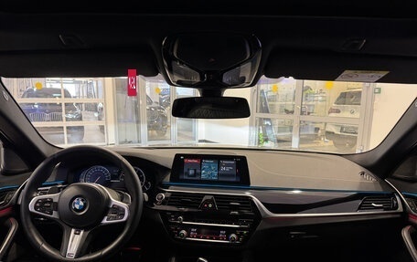BMW 5 серия, 2018 год, 3 998 000 рублей, 17 фотография