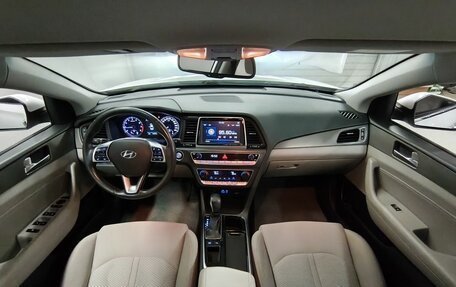 Hyundai Sonata VII, 2019 год, 1 600 000 рублей, 13 фотография