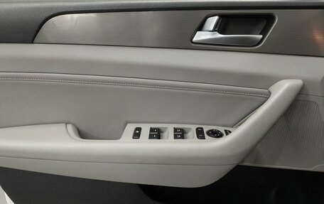 Hyundai Sonata VII, 2019 год, 1 600 000 рублей, 15 фотография