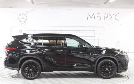 Toyota Highlander, 2023 год, 6 100 000 рублей, 5 фотография
