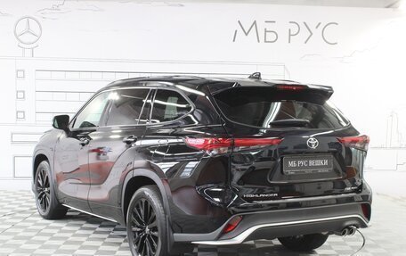 Toyota Highlander, 2023 год, 6 100 000 рублей, 7 фотография