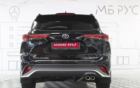 Toyota Highlander, 2023 год, 6 100 000 рублей, 6 фотография