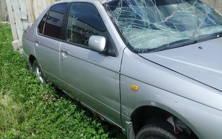 Nissan Bluebird XI, 2000 год, 120 000 рублей, 2 фотография