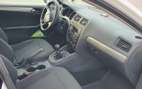 Volkswagen Jetta VI, 2015 год, 1 200 000 рублей, 13 фотография