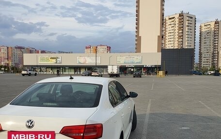 Volkswagen Jetta VI, 2015 год, 1 200 000 рублей, 6 фотография