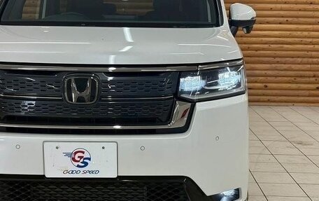 Honda Stepwgn IV, 2021 год, 1 950 000 рублей, 3 фотография