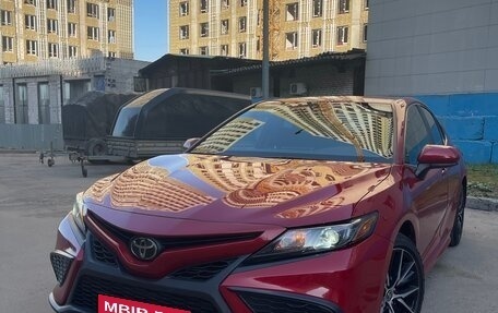 Toyota Camry, 2021 год, 2 750 000 рублей, 1 фотография