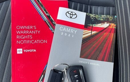 Toyota Camry, 2021 год, 2 750 000 рублей, 15 фотография