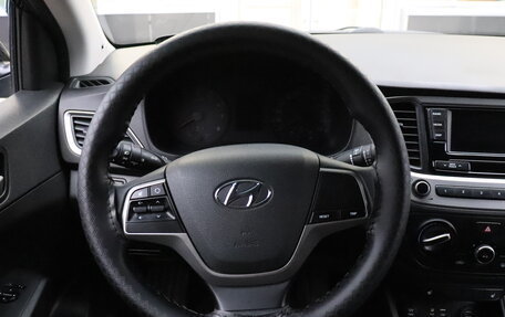 Hyundai Solaris II рестайлинг, 2017 год, 1 072 000 рублей, 11 фотография