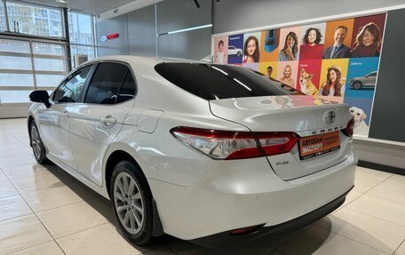 Toyota Camry, 2022 год, 3 249 000 рублей, 5 фотография
