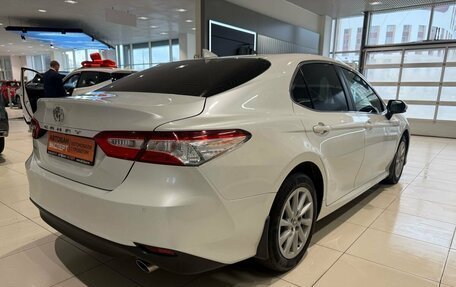 Toyota Camry, 2022 год, 3 249 000 рублей, 7 фотография