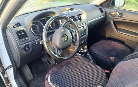 Skoda Yeti I рестайлинг, 2017 год, 1 400 000 рублей, 4 фотография